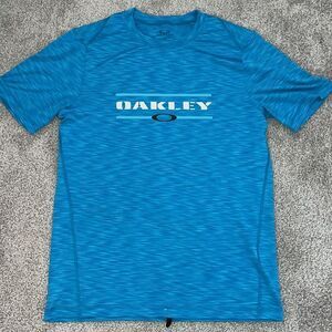 Blue Stretch Oakley Surfer Surfboard Beach Mens Rashie Rashguard T Shirt M